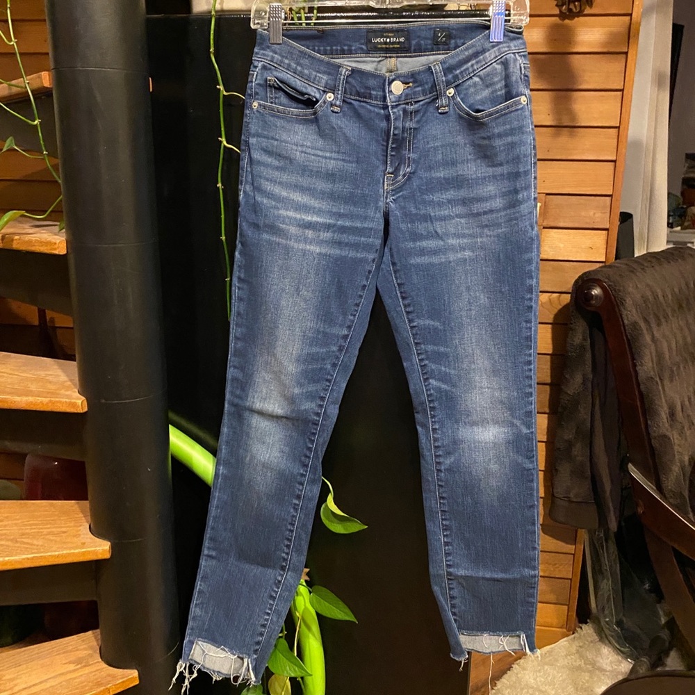 Lucky Brand fray bottom Jean